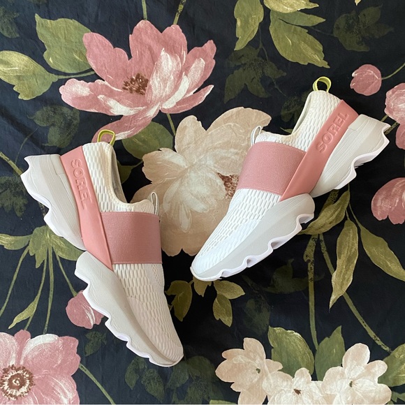 Sorel Shoes - NEW Sorel Kinetic Impact Strap Sneaker